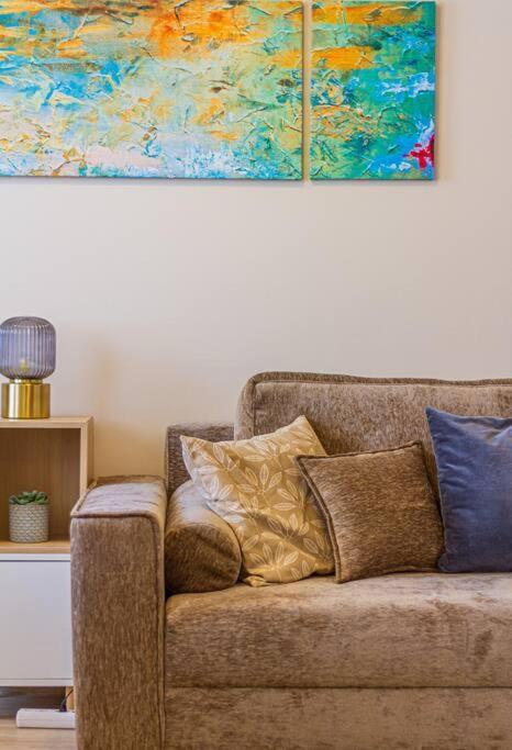 Roomy Apartment 80Sqm At City Center Free Parking Space, Ac & Balcony Budapest Bagian luar foto