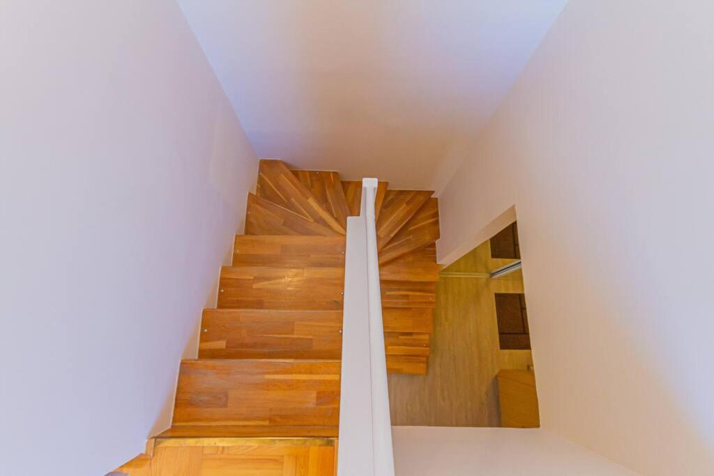 Roomy Apartment 80Sqm At City Center Free Parking Space, Ac & Balcony Budapest Bagian luar foto